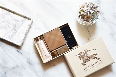 Sephora’s Burberry Beauty Box Review and Swatches